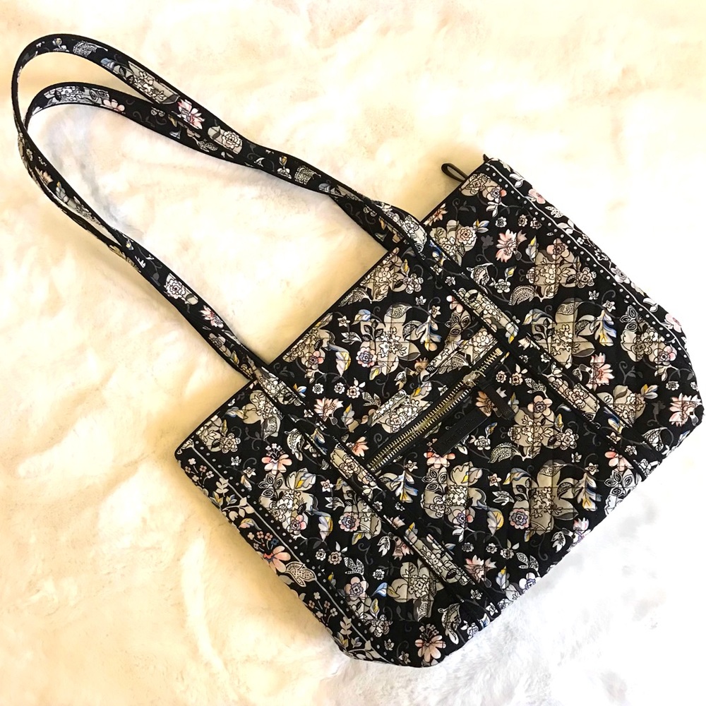 🎊 HOST PICK 🎉 Vera Bradley Shoulder Tote Bag